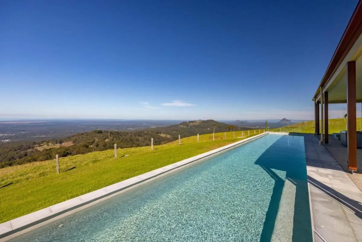 Holiday home Petrichor Estate 360View Infinity Pool Villa Bald Knob Australia