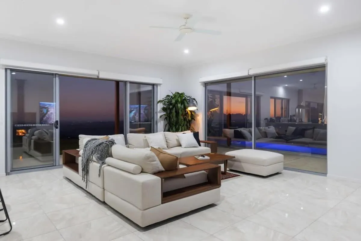 Holiday home Petrichor Estate 360View Infinity Pool Villa Bald Knob